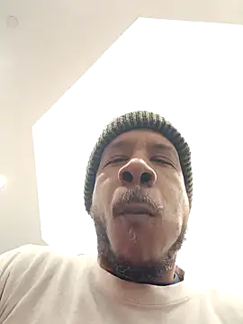 MrDaddyBbSnake online show from 01/14/25, 07:21