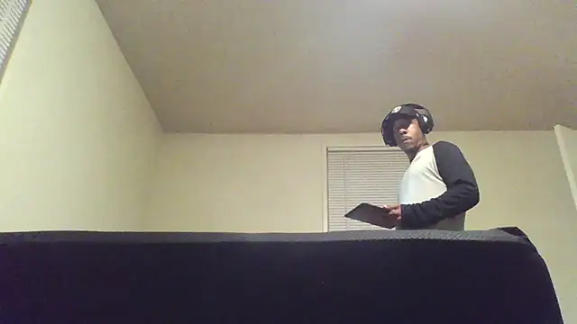 MrDaddyBbSnake online show from 09/28/25, 11:43