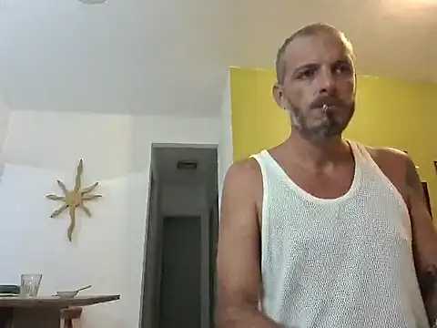 Snapshot of xtrppyx chatting on 03/09/25, 05:55 xtrppyx online show from 03/09/25, 05:55