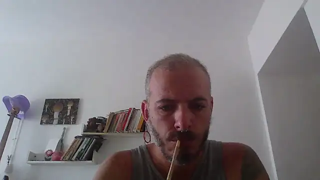 Snapshot of xtrppyx chatting on 10/28/25, 11:03 xtrppyx online show from 10/28/25, 11:03