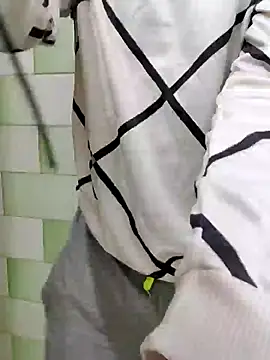 TOPMOON001 online show from 01/20/25, 08:40