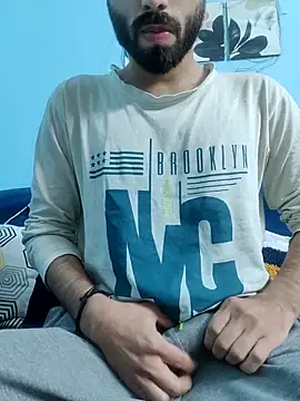 TOPMOON001 online show from 02/16/25, 12:21