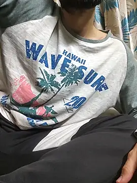 TOPMOON001 online show from 02/16/26, 06:59