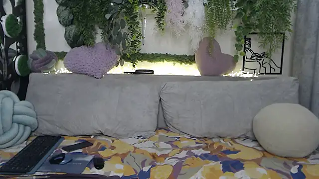 scyrim2 online show from 03/18/25, 04:15