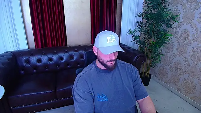 AdamJamesonn online show from 11/11/25, 05:29