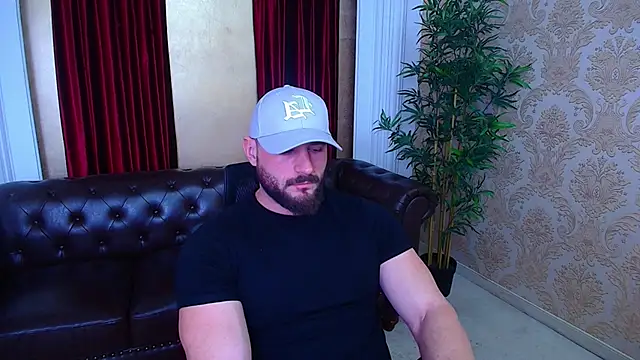 AdamJamesonn online show from 11/12/25, 05:41