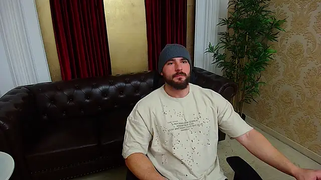 AdamJamesonn online show from 12/04/25, 07:39