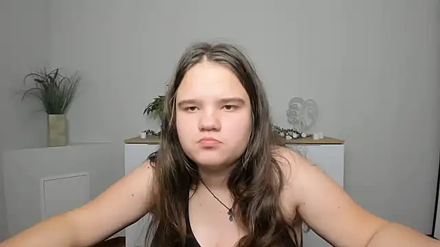 AdeleCruz online show from 01/20/25, 04:23