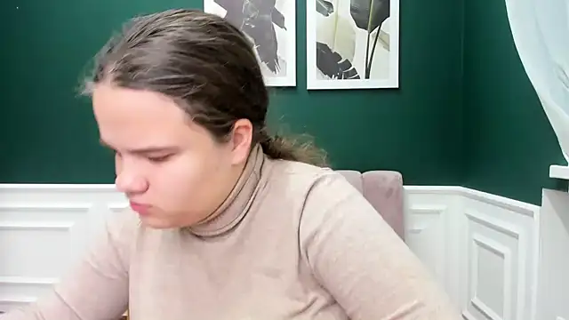 AdeleCruz online show from 01/31/25, 08:11