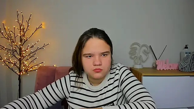 AdeleCruz online show from 02/12/25, 01:16