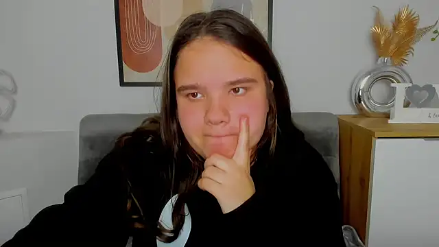 AdeleCruz online show from 03/20/25, 04:20