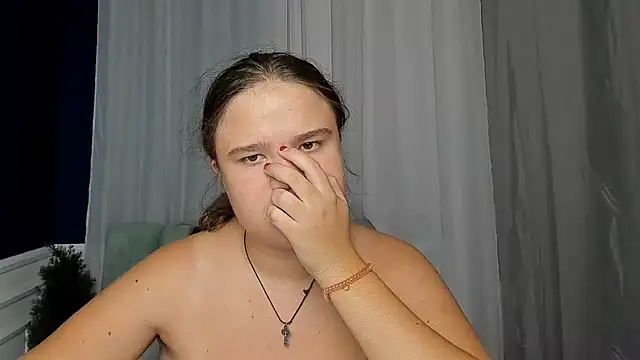 AdeleCruz online show from 09/27/25, 12:10