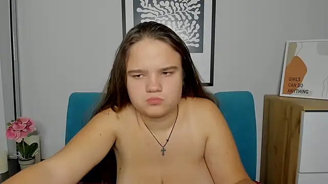 AdeleCruz online show from 11/04/25, 08:13