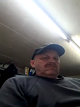 Schwach041967 online show from 04/22/26, 04:08