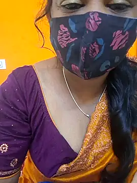 Snapshot of kanikasree chatting on 11/24/25, 04:45 kanikasree online show from 11/24/25, 04:45