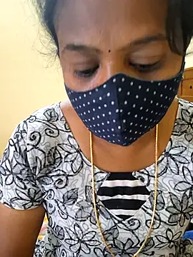 Snapshot of kanikasree chatting on 01/11/26, 03:00 kanikasree online show from 01/11/26, 03:00