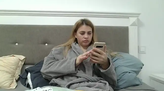 AnnaBell2025 online show from 01/18/25, 09:13