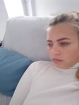 AnnaBell2025 online show from 03/29/26, 02:17