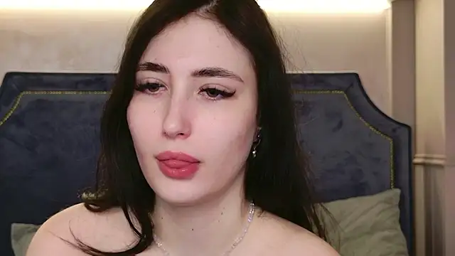 EmmaLawrens online show from 03/06/26, 10:45