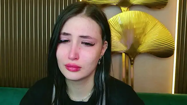 EmmaLawrens online show from 04/17/26, 10:40