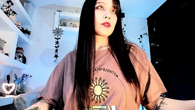 Effy Devalk online show from 03/19/25, 03:29