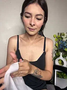Snapshot of Aleska_Miami chatting on 06/08/26, 03:34 Aleska Miami online show from 06/08/26, 03:34