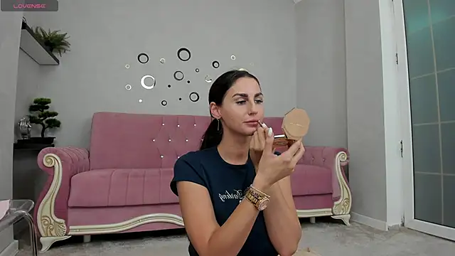 BelovedKhloee online show from 09/11/25, 07:58