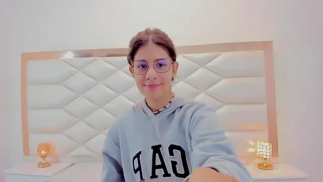 MiaQueen021 online show from 01/20/25, 12:18