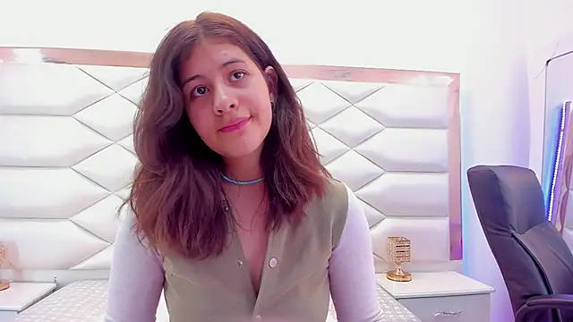 MiaQueen021 online show from 02/04/25, 03:36