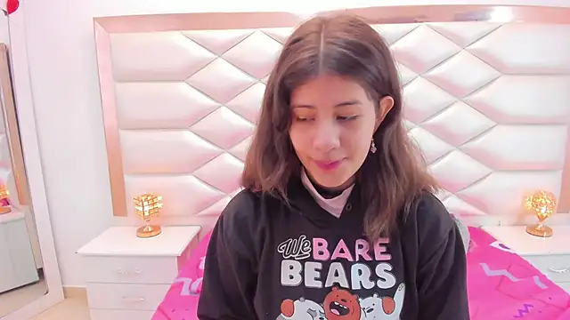 MiaQueen021 online show from 03/11/25, 12:28