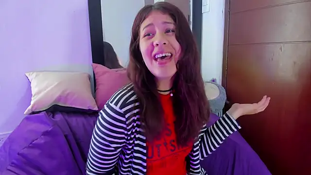 MiaQueen021 online show from 09/19/25, 02:40