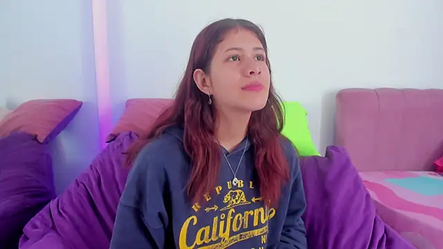 MiaQueen021 online show from 09/23/25, 02:09