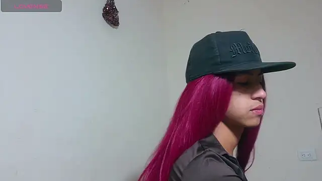 boysLittle online show from 02/08/26, 07:23