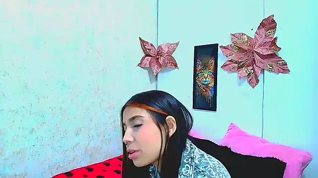 Rousse violett online show from 02/04/25, 08:17