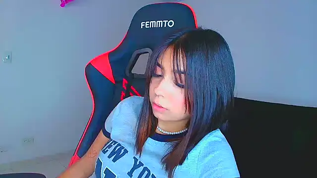 Rousse violett online show from 09/23/25, 07:50