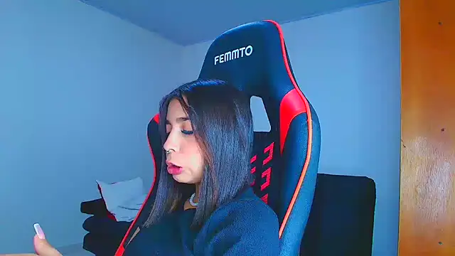 Rousse violett online show from 12/01/25, 09:09