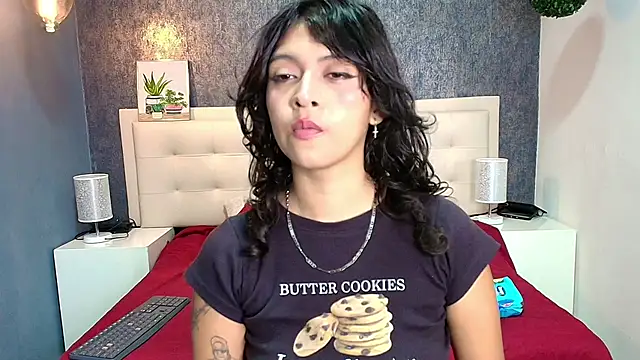 gabriela cortez online show from 02/22/25, 07:47