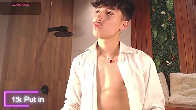 Snapshot of tim__fox chatting on 11/14/25, 12:04 tim fox online show from 11/14/25, 12:04