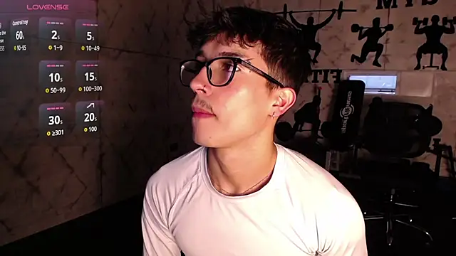 Snapshot of tim__fox chatting on 01/13/26, 11:37 tim fox online show from 01/13/26, 11:37