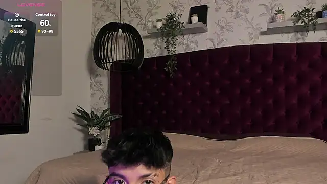 Snapshot of tim__fox chatting on 02/18/26, 11:39 tim fox online show from 02/18/26, 11:39