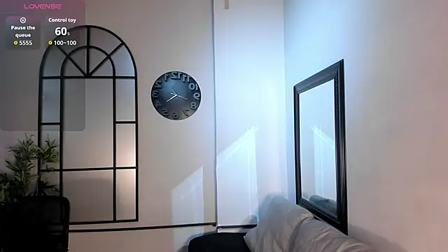 Snapshot of tim__fox chatting on 05/10/26, 11:37 tim fox online show from 05/10/26, 11:37