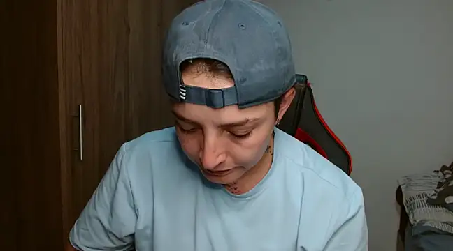 Snapshot of alex_parker07 chatting on 01/25/25, 11:43 alex parker07 online show from 01/25/25, 11:43