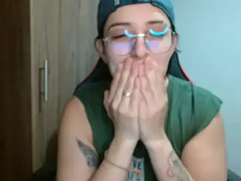 Snapshot of alex_parker07 chatting on 01/26/25, 11:29 alex parker07 online show from 01/26/25, 11:29