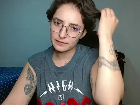 Snapshot of alex_parker07 chatting on 02/07/25, 04:59 alex parker07 online show from 02/07/25, 04:59