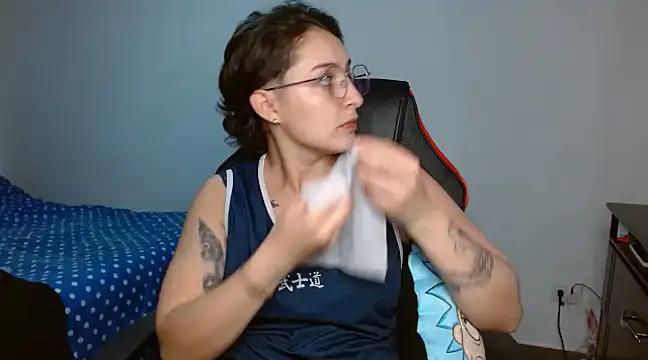 Snapshot of alex_parker07 chatting on 02/13/25, 12:35 alex parker07 online show from 02/13/25, 12:35