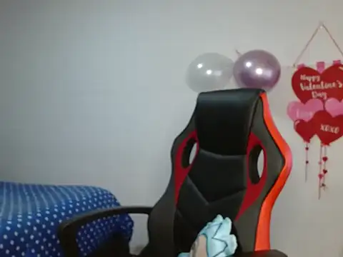 Snapshot of alex_parker07 chatting on 02/17/25, 11:31 alex parker07 online show from 02/17/25, 11:31