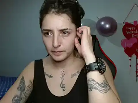 Snapshot of alex_parker07 chatting on 02/18/25, 02:38 alex parker07 online show from 02/18/25, 02:38