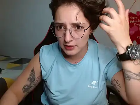 Snapshot of alex_parker07 chatting on 02/20/25, 10:15 alex parker07 online show from 02/20/25, 10:15