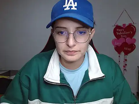 Snapshot of alex_parker07 chatting on 02/21/25, 02:50 alex parker07 online show from 02/21/25, 02:50