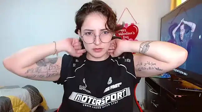 Snapshot of alex_parker07 chatting on 02/28/25, 10:06 alex parker07 online show from 02/28/25, 10:06